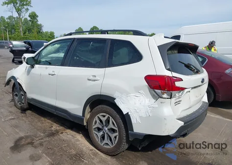 2020 Subaru Forester Premium z USA, uszkodzony, nr VIN JF2SKAJC8LH430965